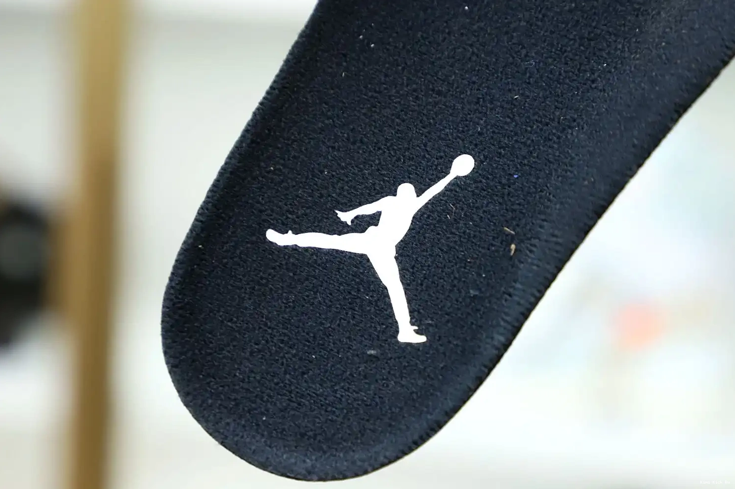 4 Kimikick JORDAN MILITARY BLACK AIR 0716